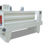 有客户需要购买三台 “玻璃水全自动袖口式包装机矿泉水啤酒瓶易拉罐套膜热收缩机” 请卖家极速联系