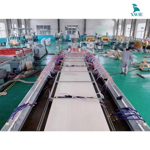 Dây chuyền sản xuất tấm cửa nhựa WPC