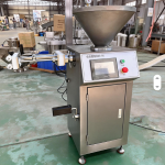 Máy sản xuất xúc xích