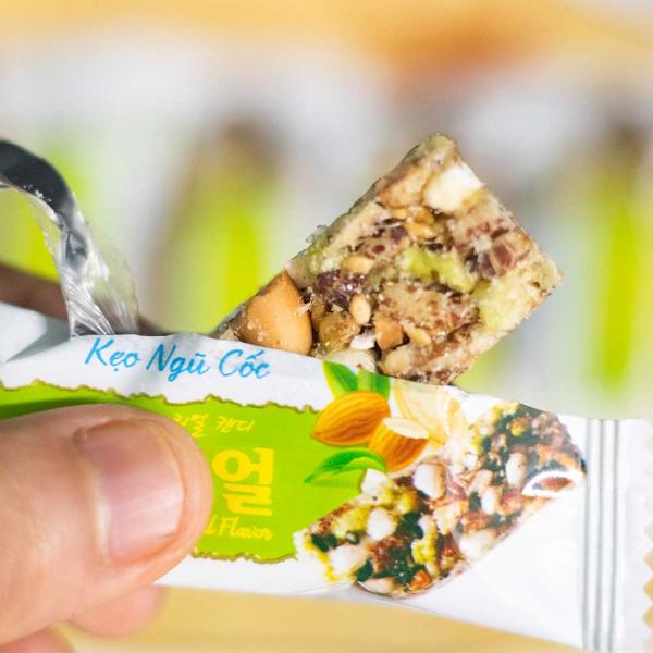 Máy làm thanh kẹo ngũ cốc giòn tự động