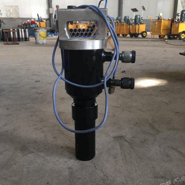 Máy tán đinh thủy lực – loại vòng khe