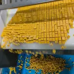 Máy Cắt Lát Khối Phô Mai Đông Lạnh