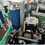 Máy dán nhãn chai tự động
