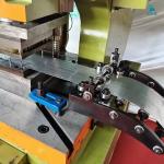 Máy làm dây thép gai