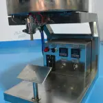 Máy chiết rót son môi