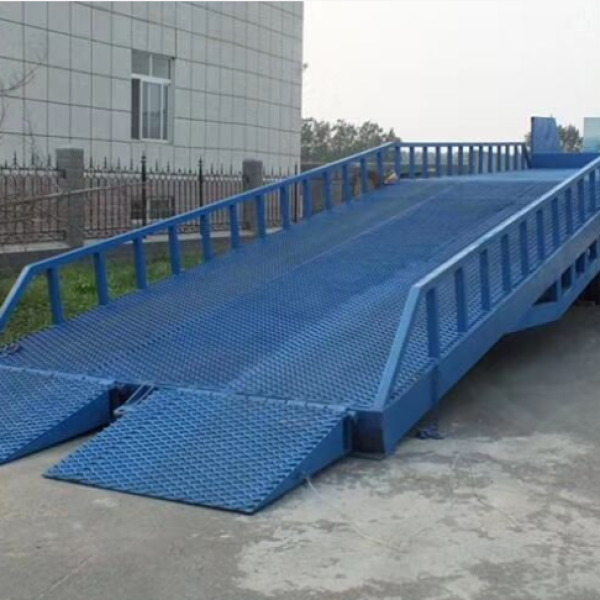 10吨移动式登车桥 8吨手动机械登车桥 物流移动坡道装卸货平台